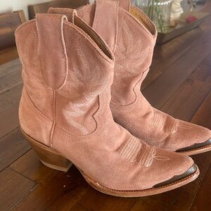 Pink suede Idyllwind booties
